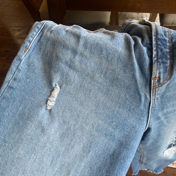 Old Navy Distressed Jeans, size 16 Tall - Picture 15 of 15